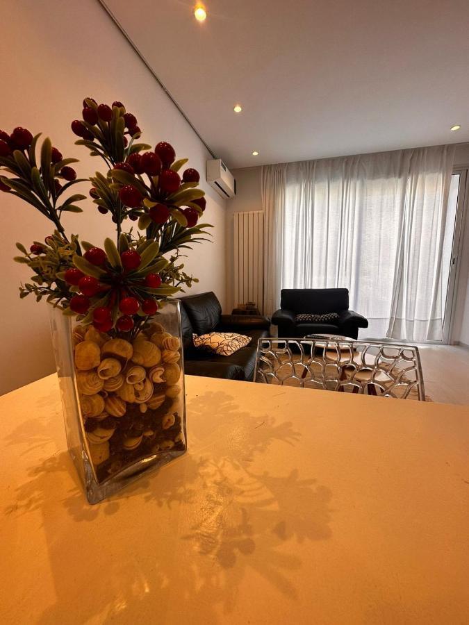 App Avec Jardin Dans Un Hotel Gammarth Exterior photo